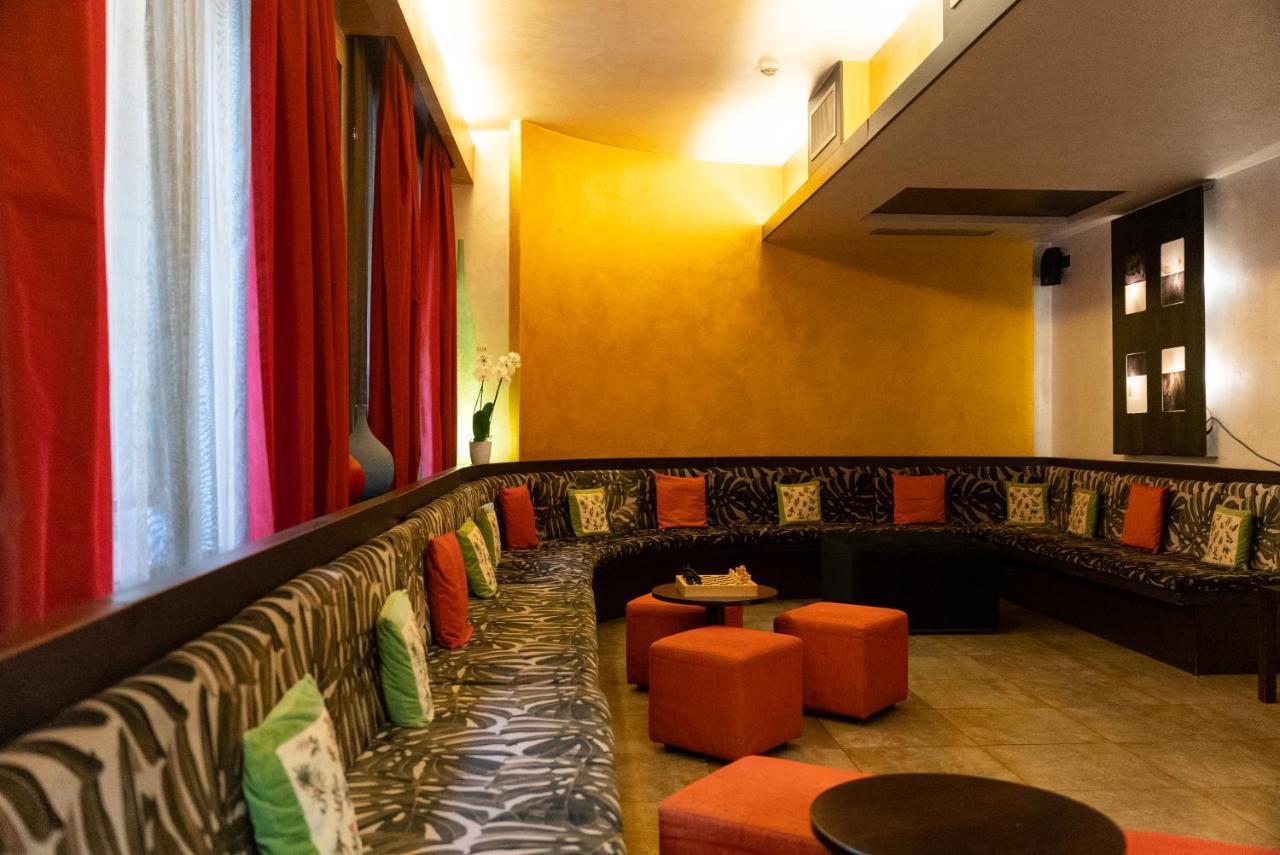 Hotel Re Di Roma Esterno foto