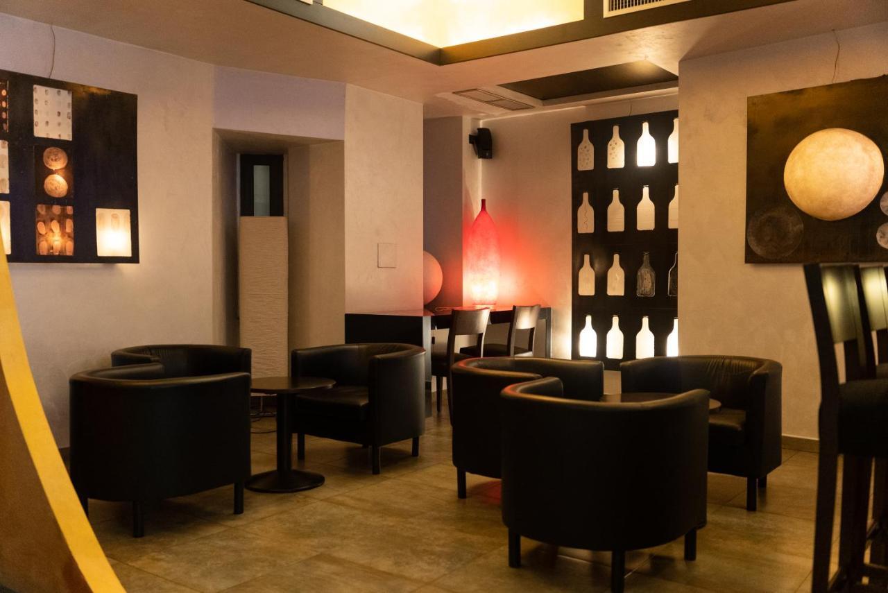 Hotel Re Di Roma Esterno foto
